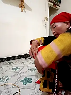 Snapshot of Exembin chatting on September 13, 5:07 am Exembin online show from September 13, 5:07 am