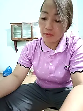 Snapshot of Exembin chatting on October 9, 12:14 pm Exembin online show from October 9, 12:14 pm