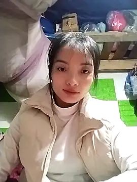 Snapshot of tdtd98 chatting on February 1, 8:13 am tdtd98 online show from February 1, 8:13 am