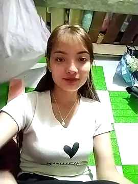 Snapshot of tdtd98 chatting on February 25, 3:54 pm tdtd98 online show from February 25, 3:54 pm