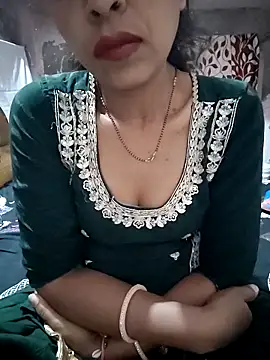 Snapshot of Paakhi-Singh chatting on March 29, 5:13 pm Paakhi-Singh online show from March 29, 5:13 pm