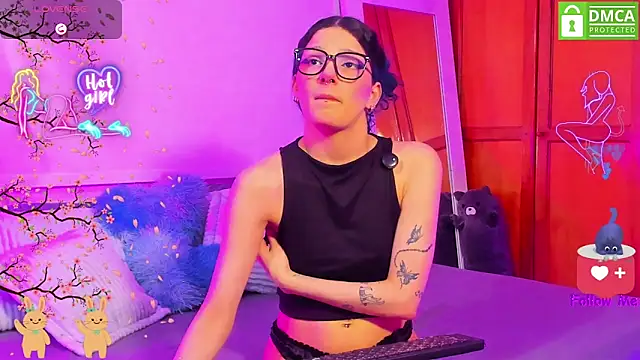 Bluedarkelf888 online show from March 24, 1:43 am