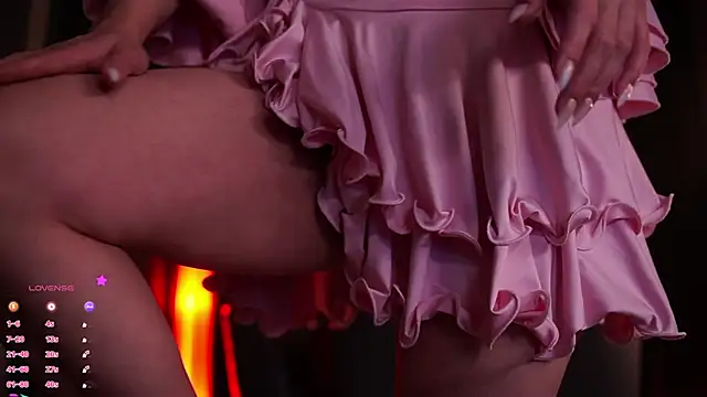 MaryHols online show from March 18, 5:05 pm