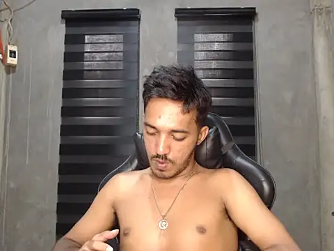 Snapshot of RowyCam chatting on September 14, 6:56 am RowyCam online show from September 14, 6:56 am