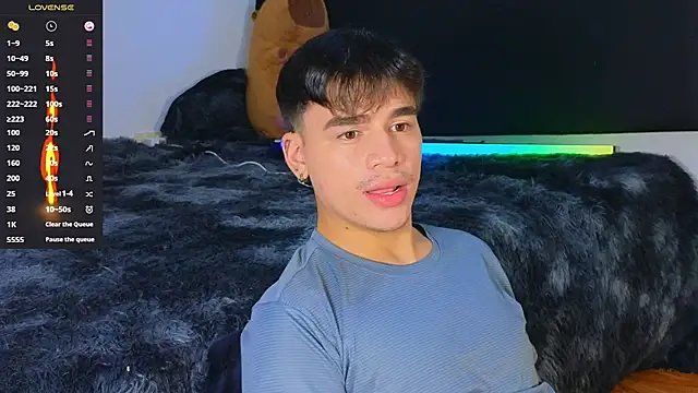 Snapshot of maicoll_coleman chatting on October 2, 10:50 pm maicoll coleman online show from October 2, 10:50 pm