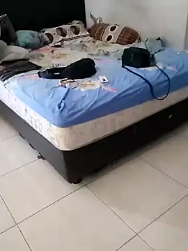 boysxx online show from October 24, 6:10 am