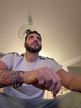 Simon-xx online show from March 7, 8:50 pm