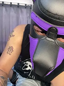 Kurtxxx22 online show from May 23, 3:27 pm