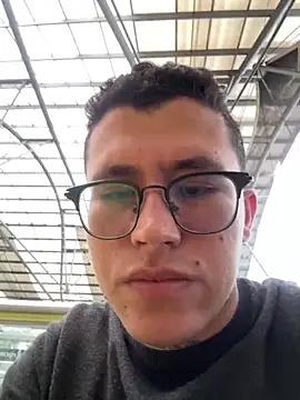Kurtxxx22 online show from June 22, 5:54 pm
