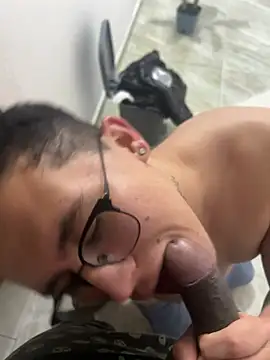 Kurtxxx22 online show from July 11, 5:43 am