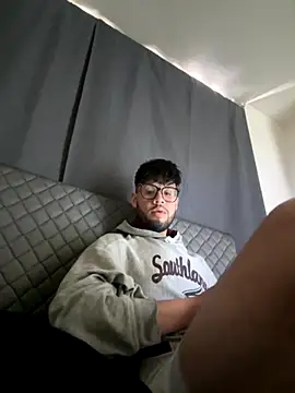 Snapshot of stalinhernandez chatting on October 31, 3:24 pm stalinhernandez online show from October 31, 3:24 pm