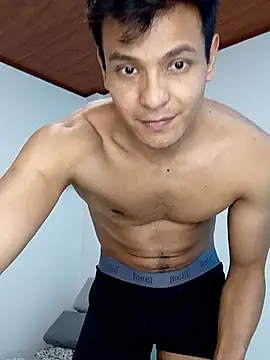 Valois2025 online show from September 28, 3:28 pm