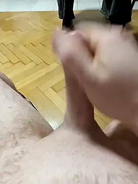 Loneguy111 online show from December 3, 5:44 pm