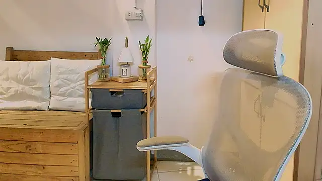 moriliciousxxx online show from April 6, 11:38 pm