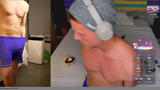 Snapshot of lukas_24 chatting on September 27, 11:54 pm lukas 24 online show from September 27, 11:54 pm