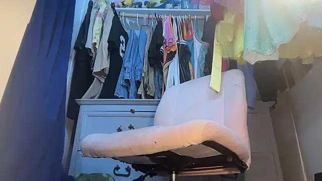 bearcub300 online show from November 16, 3:34 am