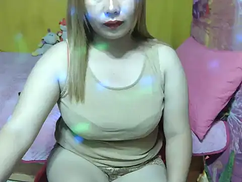 Strawberryyou online show from December 5, 11:41 am