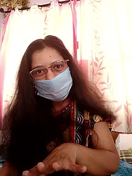 Snapshot of thanusi_2 chatting on May 4, 5:36 am thanusi 2 online show from May 4, 5:36 am