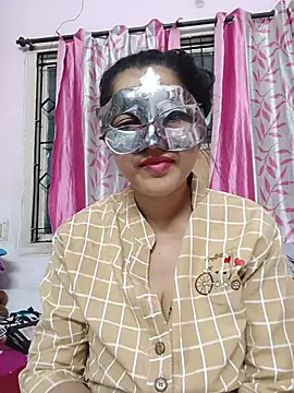 Snapshot of thanusi_2 chatting on May 31, 6:09 pm thanusi 2 online show from May 31, 6:09 pm