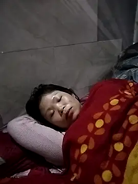 LinhNa999 online show from February 2, 8:02 am