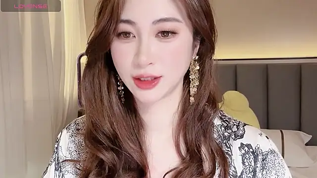 Snapshot of wuyueaini chatting on May 8, 6:30 am wuyueaini online show from May 8, 6:30 am