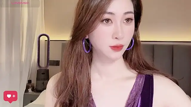 Snapshot of wuyueaini chatting on May 13, 6:00 am wuyueaini online show from May 13, 6:00 am