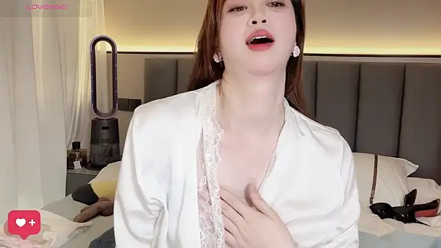 Snapshot of wuyueaini chatting on May 16, 7:05 am wuyueaini online show from May 16, 7:05 am