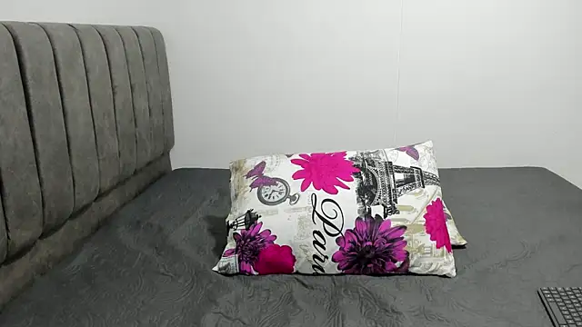 CristinaPiccone online show from February 9, 2:59 am