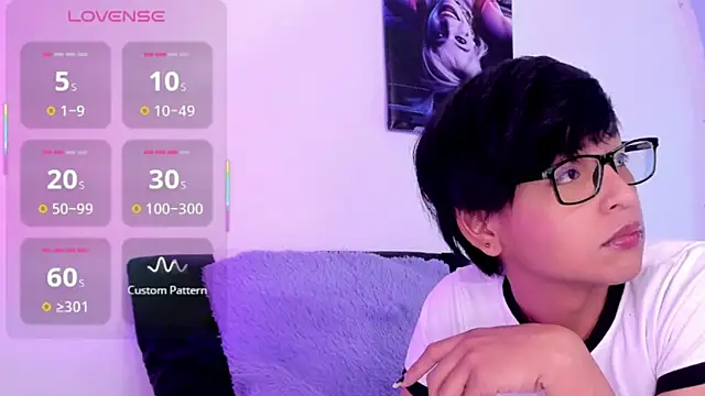 Snapshot of Dannyhot_ chatting on September 22, 8:44 pm Dannyhot online show from September 22, 8:44 pm