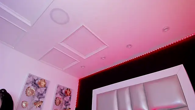 Snapshot of athziry_g chatting on February 4, 3:18 pm athziry g online show from February 4, 3:18 pm