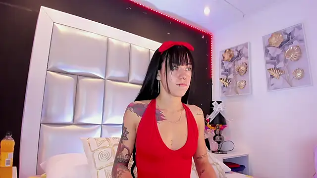 Snapshot of athziry_g chatting on February 23, 3:20 pm athziry g online show from February 23, 3:20 pm