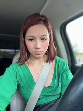 Snapshot of Mrs_MrLove chatting on April 25, 6:27 pm Mrs MrLove online show from April 25, 6:27 pm