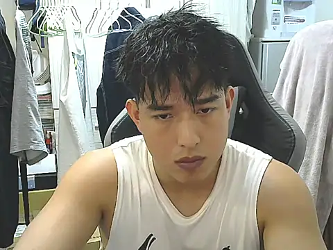 hunterXhan online show from September 22, 1:13 pm