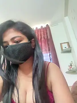 Snapshot of Theindian_Barbie chatting on May 5, 8:33 am Theindian Barbie online show from May 5, 8:33 am