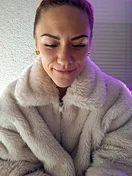 SlimBellaa online show from November 25, 3:34 pm