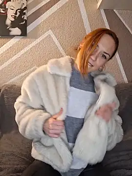 SlimBellaa online show from February 12, 3:40 pm