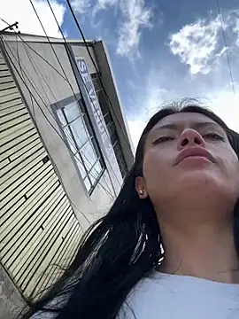 LiaCollings online show from February 9, 1:59 pm