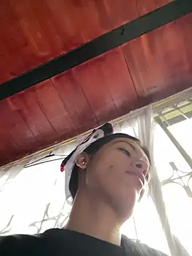 LiaCollings online show from February 16, 11:50 am