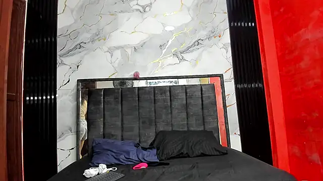 Snapshot of brutal_sex_love chatting on April 26, 1:58 am brutal sex love online show from April 26, 1:58 am