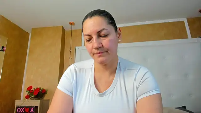Heidy milf online show from July 10, 8:33 pm