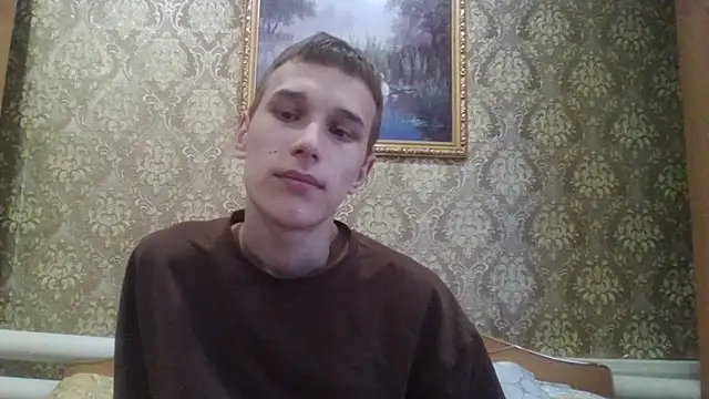 Snapshot of your___honeyy chatting on September 26, 9:35 am your honeyy online show from September 26, 9:35 am