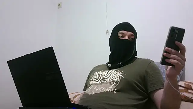 Snapshot of Black_Scorpion91 chatting on February 4, 5:52 pm Black Scorpion91 online show from February 4, 5:52 pm