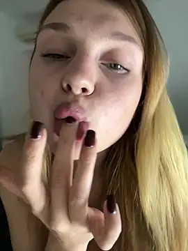 Emaline Fane online show from February 5, 5:50 pm