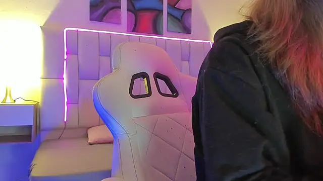 MilkWhore1 online show from March 12, 7:53 pm