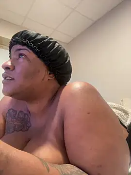 Snapshot of honestlychina chatting on April 8, 12:38 pm honestlychina online show from April 8, 12:38 pm