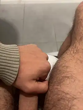 Snapshot of c2c3finm chatting on November 26, 5:14 pm c2c3finm online show from November 26, 5:14 pm