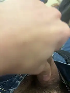 Snapshot of c2c3finm chatting on February 7, 8:23 pm c2c3finm online show from February 7, 8:23 pm