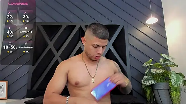 marco garciia  online show from October 30, 11:16 pm