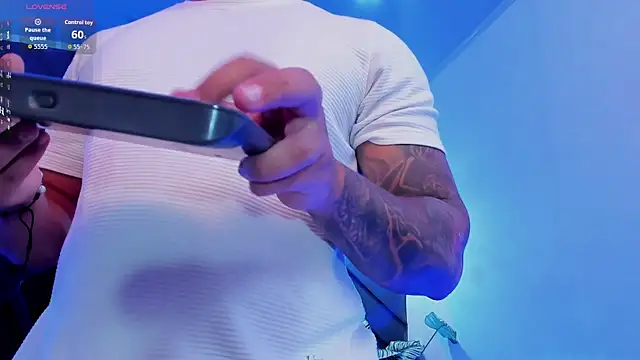 marco garciia  online show from February 14, 11:12 pm