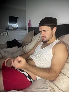 los freaky online show from October 31, 12:39 pm